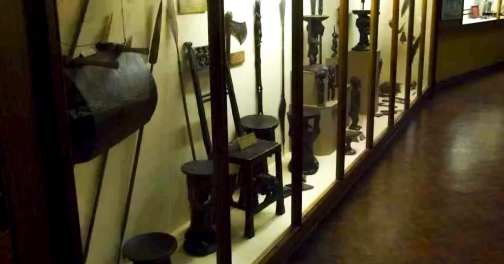 Seção da Galeria Nacional de Bulawayo: Um Tesouro Cultural no Coração do Zimbábue